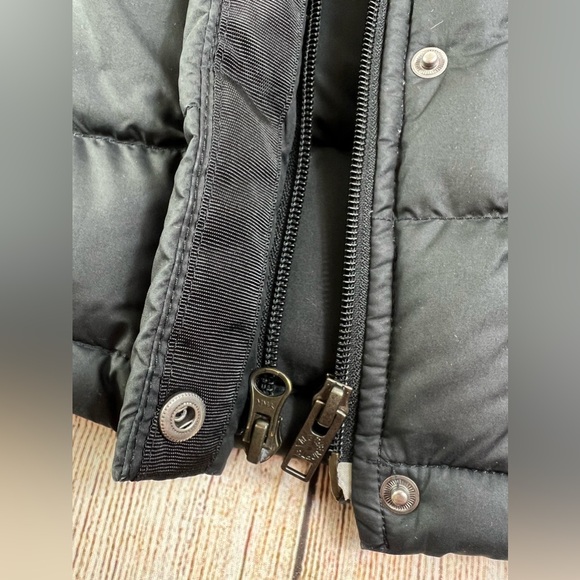The North Face 550 Black Puffer Jacket Coat Black Small - Picture 9 of 12